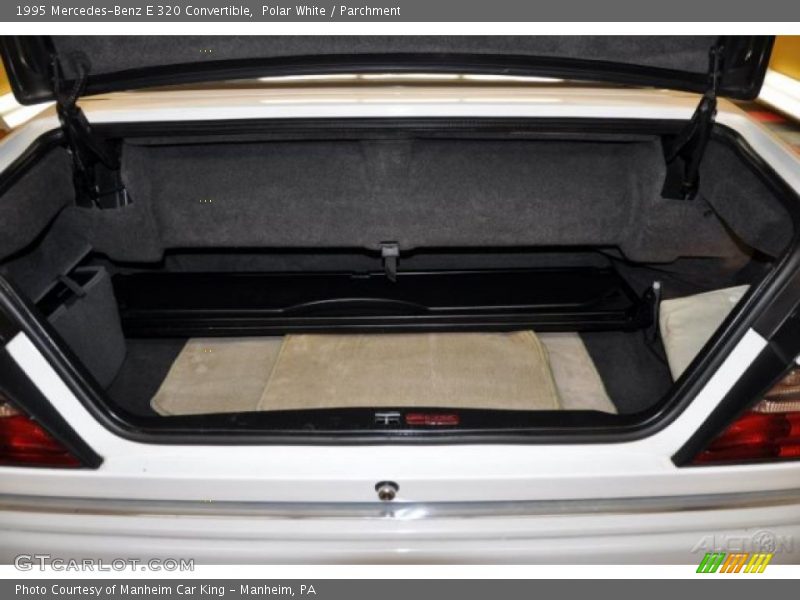 Polar White / Parchment 1995 Mercedes-Benz E 320 Convertible