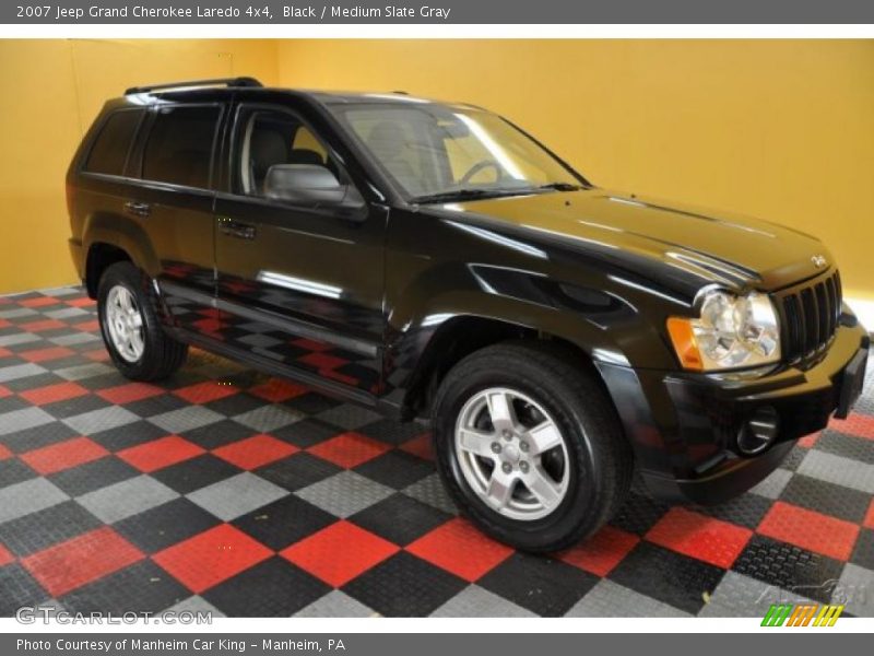 Black / Medium Slate Gray 2007 Jeep Grand Cherokee Laredo 4x4