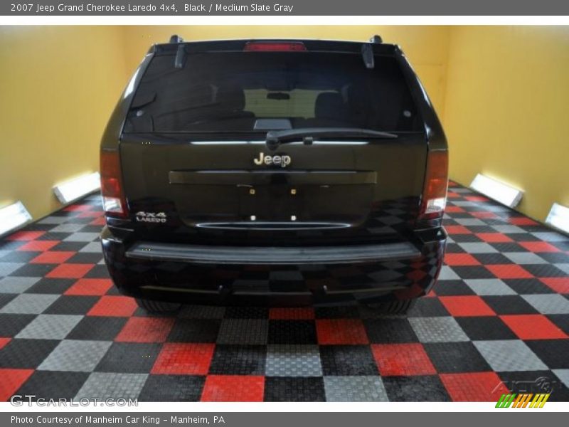 Black / Medium Slate Gray 2007 Jeep Grand Cherokee Laredo 4x4