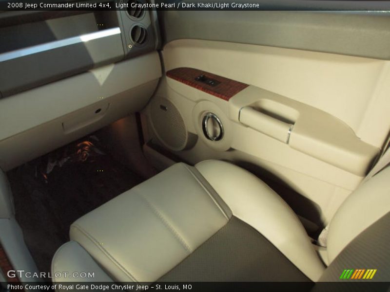 Light Graystone Pearl / Dark Khaki/Light Graystone 2008 Jeep Commander Limited 4x4