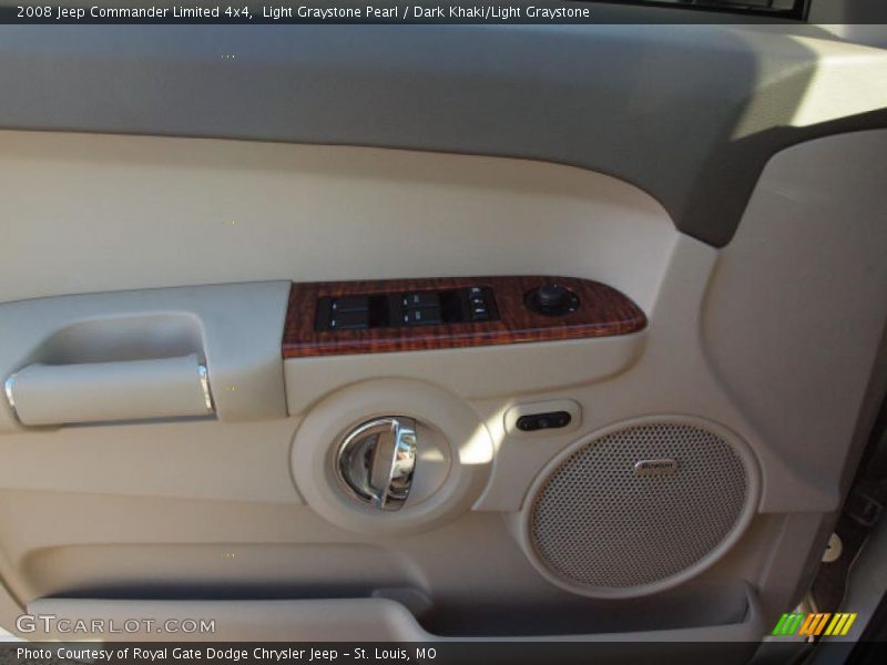 Light Graystone Pearl / Dark Khaki/Light Graystone 2008 Jeep Commander Limited 4x4