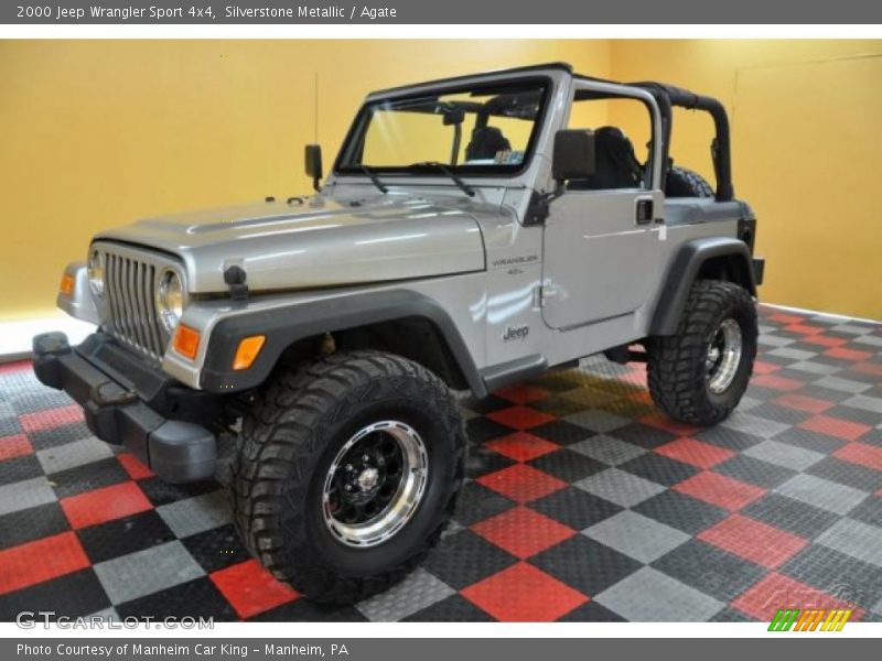 Silverstone Metallic / Agate 2000 Jeep Wrangler Sport 4x4
