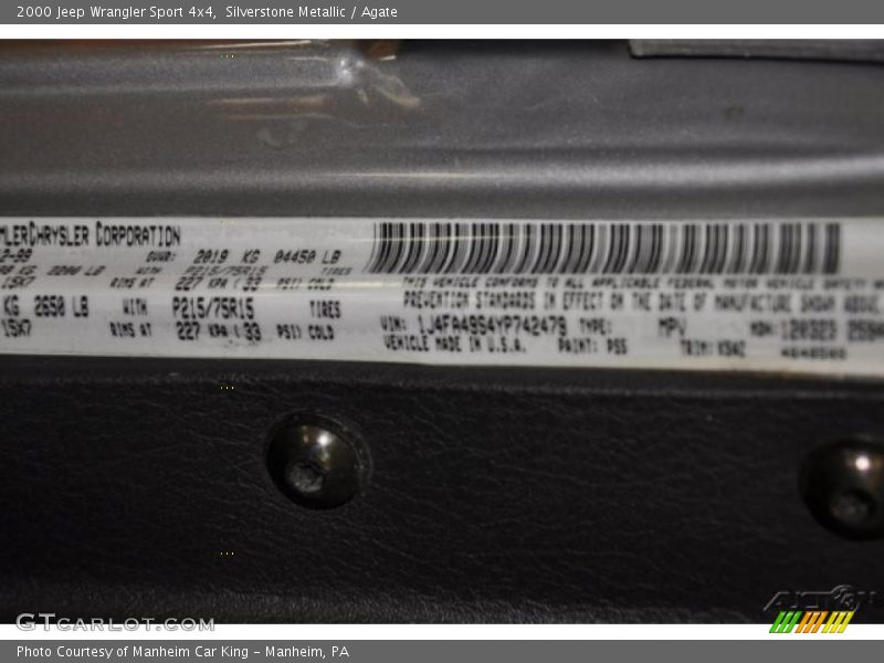 Silverstone Metallic / Agate 2000 Jeep Wrangler Sport 4x4