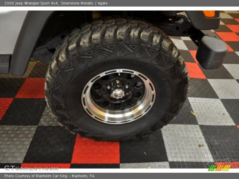 Silverstone Metallic / Agate 2000 Jeep Wrangler Sport 4x4