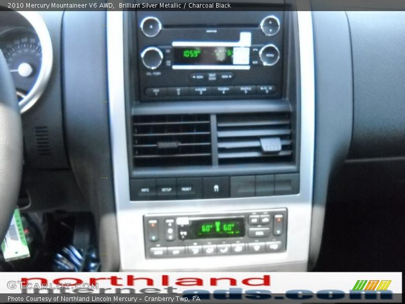 Brilliant Silver Metallic / Charcoal Black 2010 Mercury Mountaineer V6 AWD