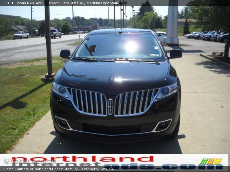 Tuxedo Black Metallic / Medium Light Stone 2011 Lincoln MKX AWD
