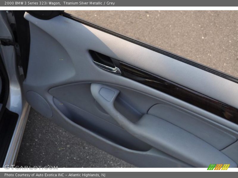 Titanium Silver Metallic / Grey 2000 BMW 3 Series 323i Wagon