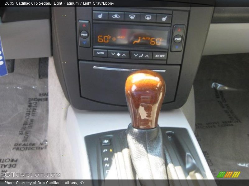 Light Platinum / Light Gray/Ebony 2005 Cadillac CTS Sedan