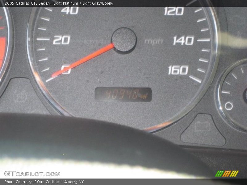 Light Platinum / Light Gray/Ebony 2005 Cadillac CTS Sedan