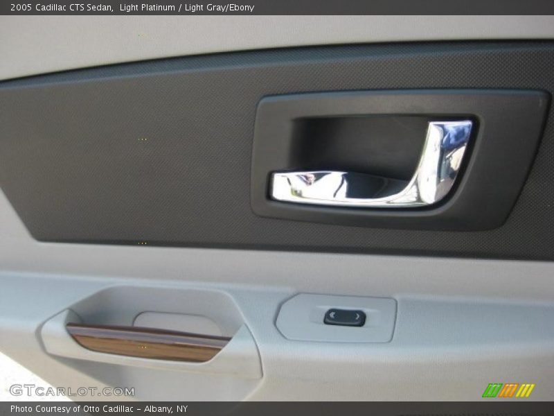 Light Platinum / Light Gray/Ebony 2005 Cadillac CTS Sedan