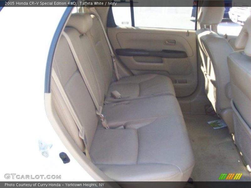 Taffeta White / Ivory 2005 Honda CR-V Special Edition 4WD