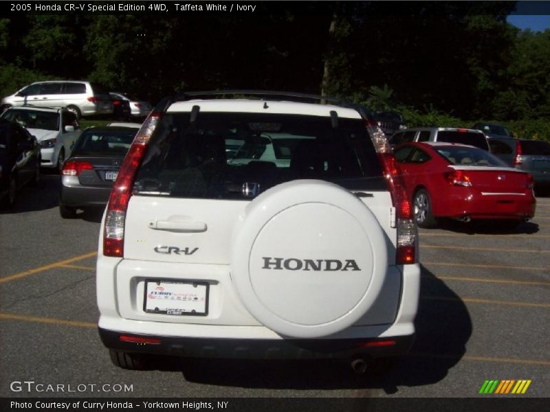 Taffeta White / Ivory 2005 Honda CR-V Special Edition 4WD