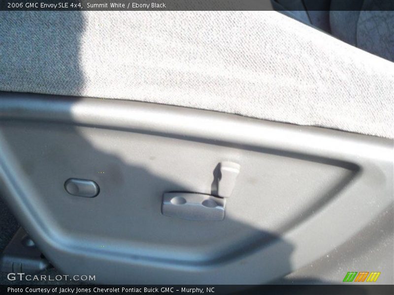 Summit White / Ebony Black 2006 GMC Envoy SLE 4x4