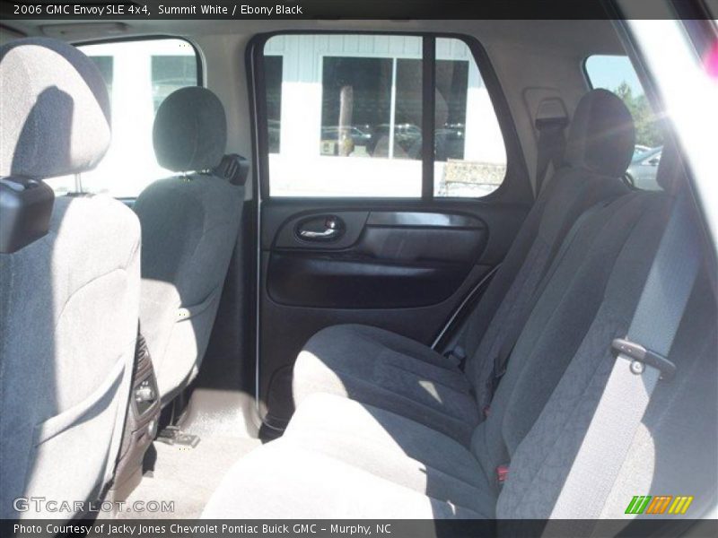 Summit White / Ebony Black 2006 GMC Envoy SLE 4x4