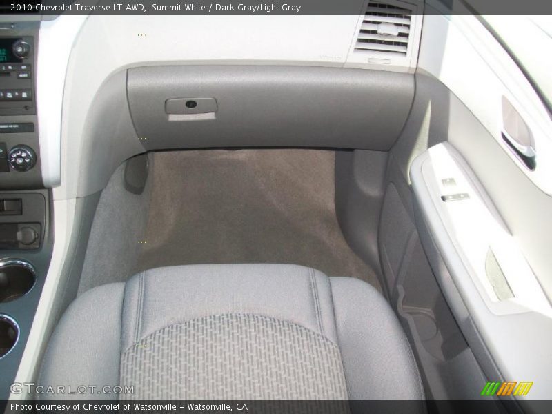 Summit White / Dark Gray/Light Gray 2010 Chevrolet Traverse LT AWD