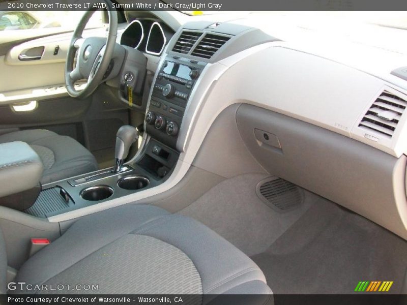 Summit White / Dark Gray/Light Gray 2010 Chevrolet Traverse LT AWD