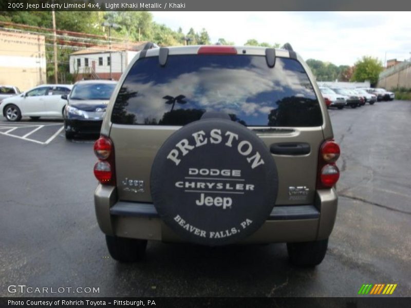 Light Khaki Metallic / Khaki 2005 Jeep Liberty Limited 4x4