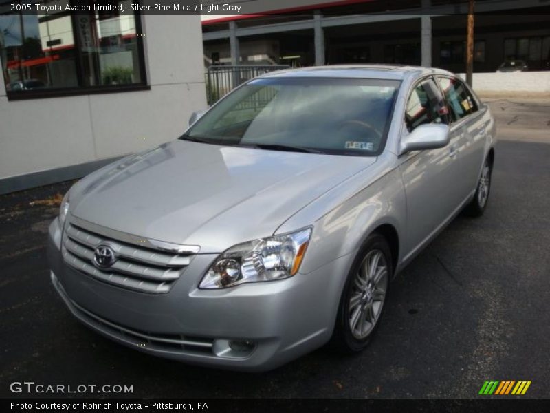 Silver Pine Mica / Light Gray 2005 Toyota Avalon Limited