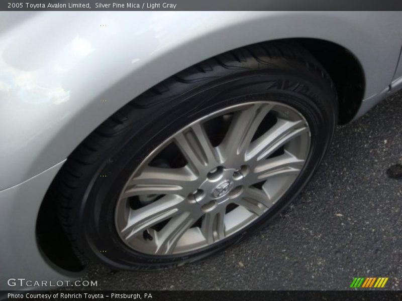 Silver Pine Mica / Light Gray 2005 Toyota Avalon Limited