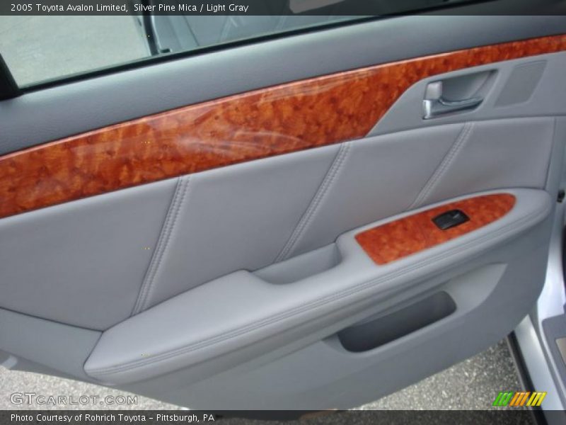Silver Pine Mica / Light Gray 2005 Toyota Avalon Limited