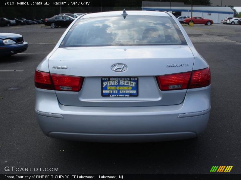 Radiant Silver / Gray 2010 Hyundai Sonata GLS