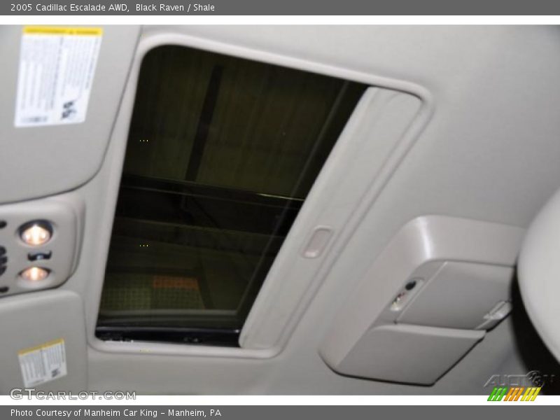 Black Raven / Shale 2005 Cadillac Escalade AWD
