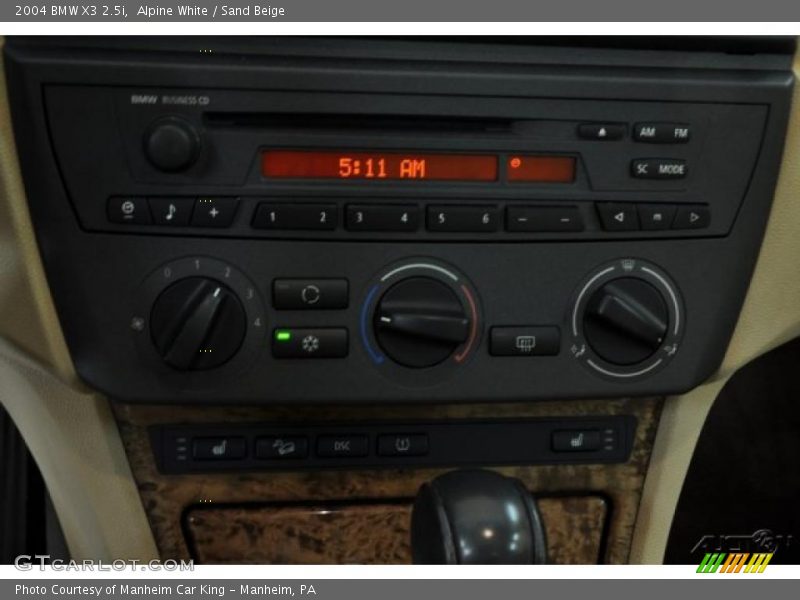 Alpine White / Sand Beige 2004 BMW X3 2.5i