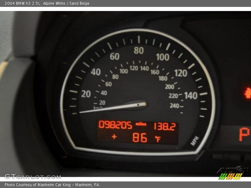 Alpine White / Sand Beige 2004 BMW X3 2.5i