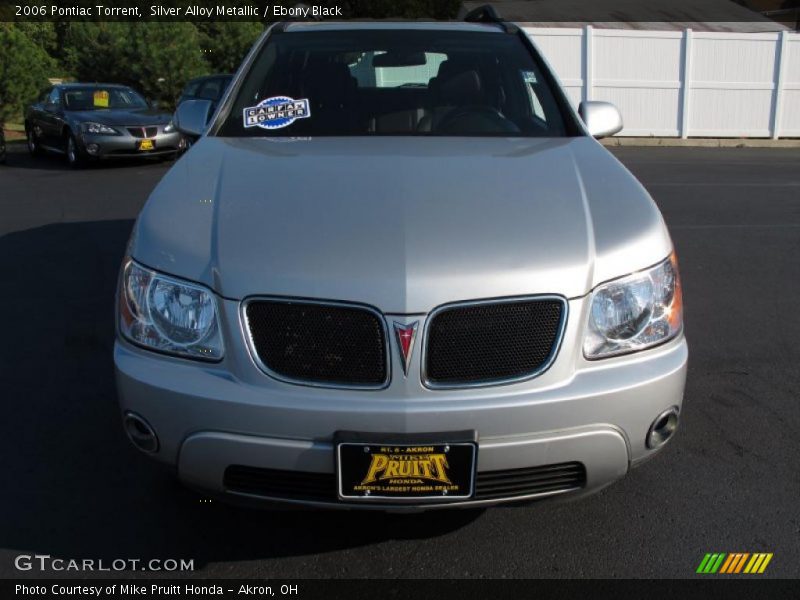 Silver Alloy Metallic / Ebony Black 2006 Pontiac Torrent