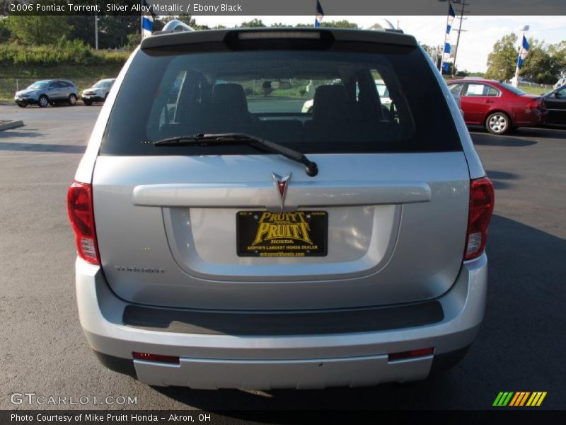 Silver Alloy Metallic / Ebony Black 2006 Pontiac Torrent