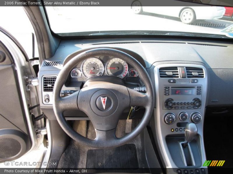 Silver Alloy Metallic / Ebony Black 2006 Pontiac Torrent