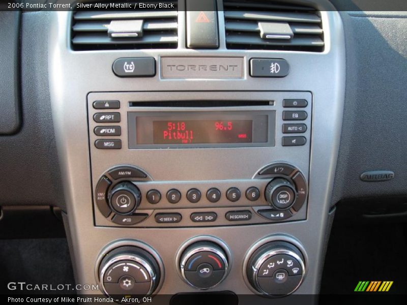 Silver Alloy Metallic / Ebony Black 2006 Pontiac Torrent