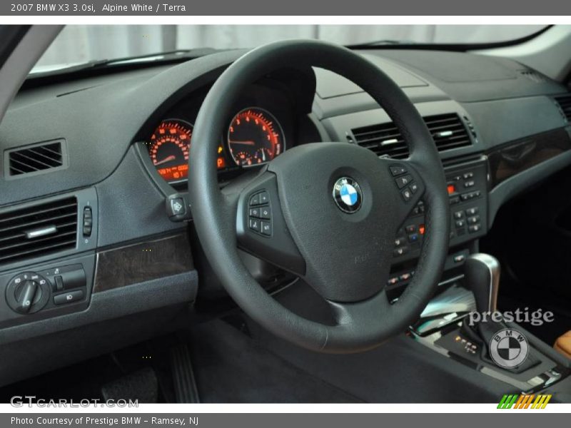 Alpine White / Terra 2007 BMW X3 3.0si
