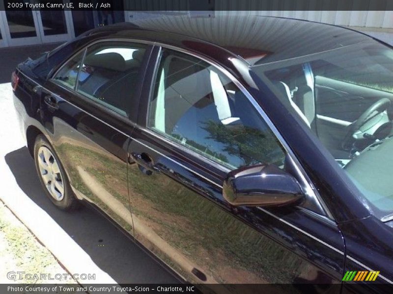 Black / Ash 2009 Toyota Camry LE