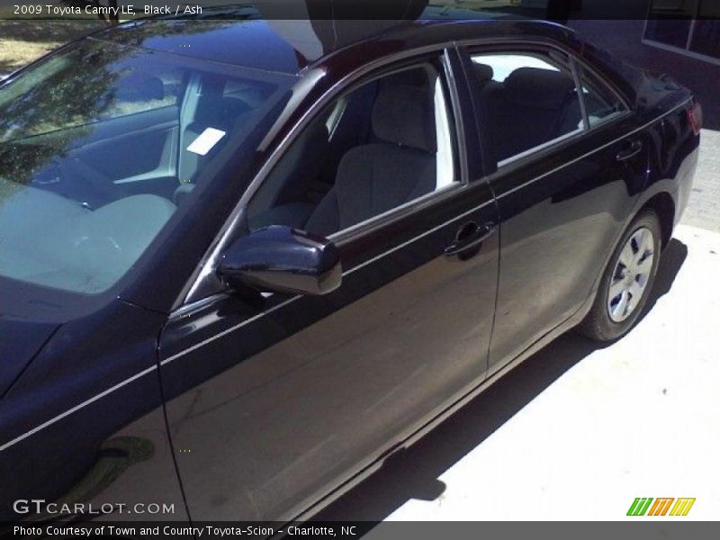 Black / Ash 2009 Toyota Camry LE