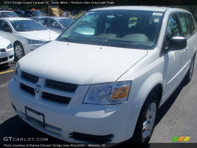 Stone White / Medium Slate Gray/Light Shale 2010 Dodge Grand Caravan SE