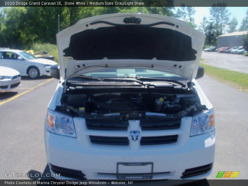 Stone White / Medium Slate Gray/Light Shale 2010 Dodge Grand Caravan SE