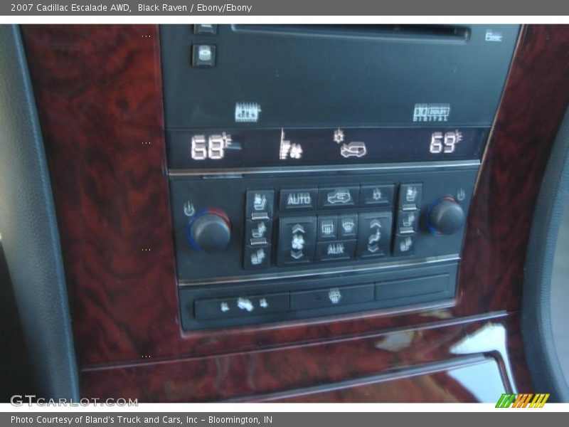 Black Raven / Ebony/Ebony 2007 Cadillac Escalade AWD