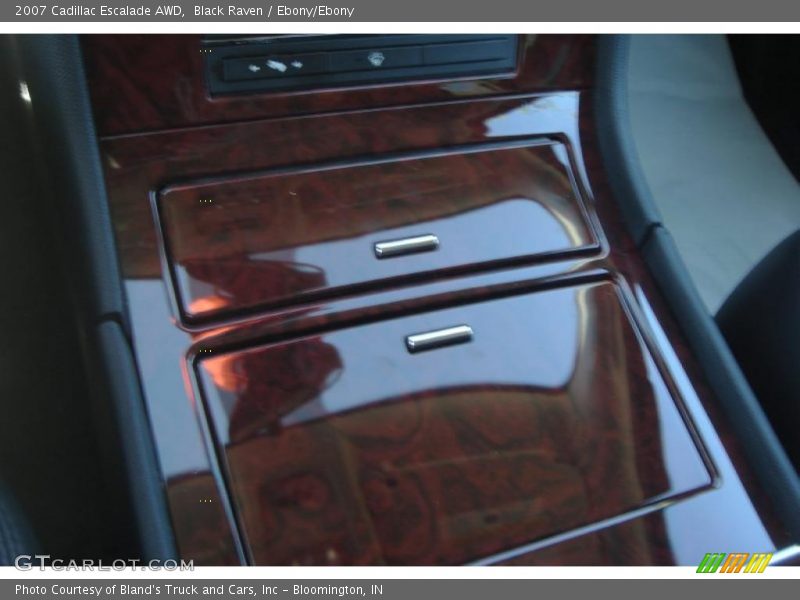 Black Raven / Ebony/Ebony 2007 Cadillac Escalade AWD