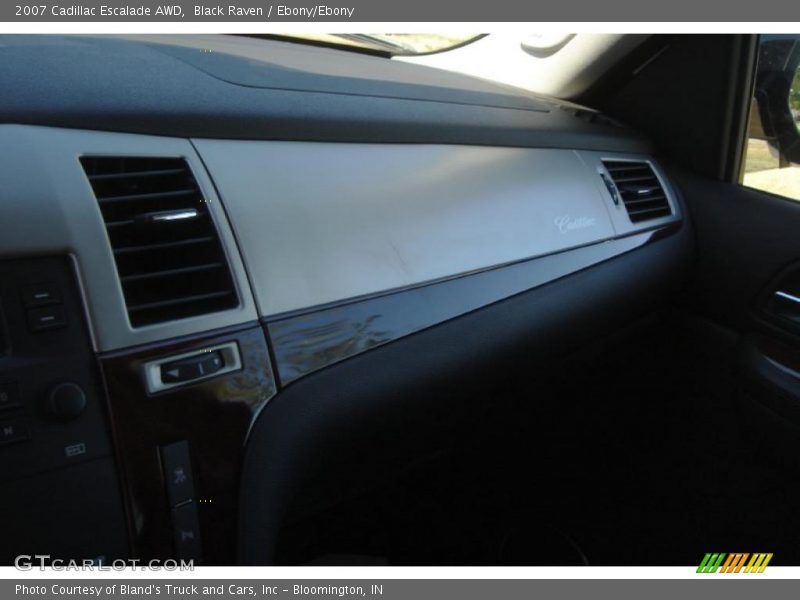 Black Raven / Ebony/Ebony 2007 Cadillac Escalade AWD