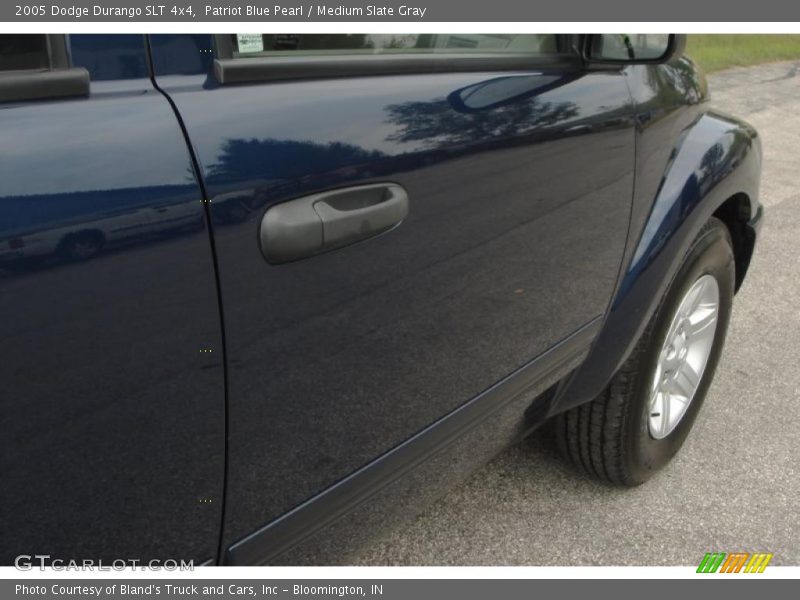 Patriot Blue Pearl / Medium Slate Gray 2005 Dodge Durango SLT 4x4