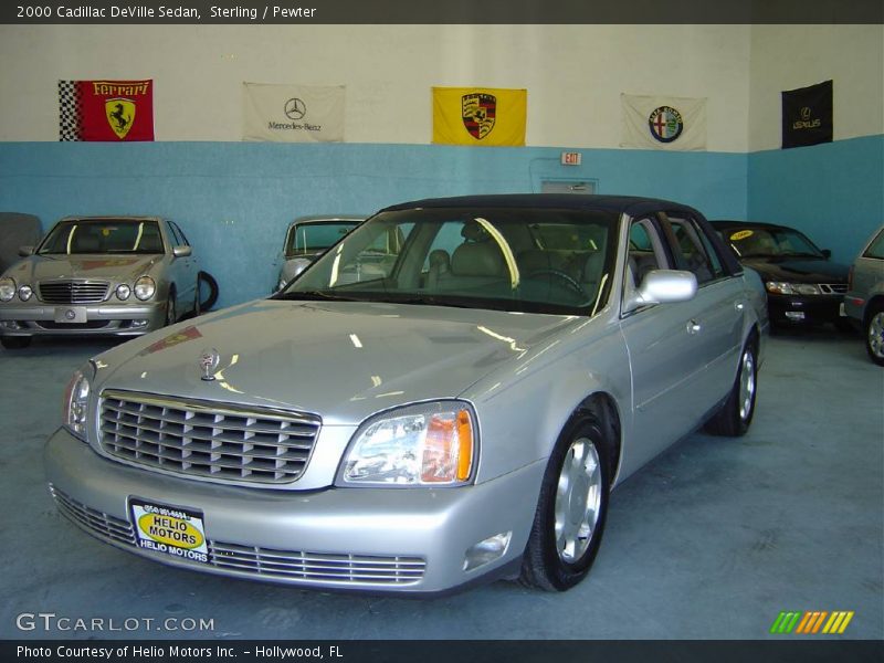 Sterling / Pewter 2000 Cadillac DeVille Sedan