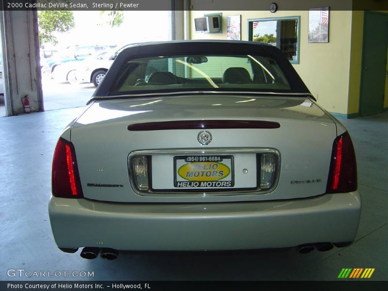 Sterling / Pewter 2000 Cadillac DeVille Sedan
