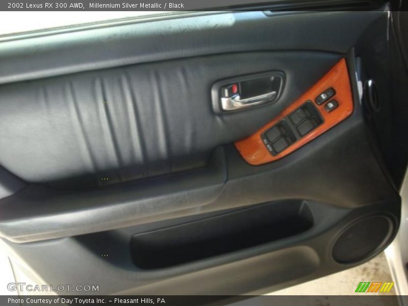 Millennium Silver Metallic / Black 2002 Lexus RX 300 AWD