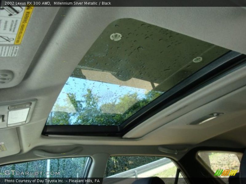 Millennium Silver Metallic / Black 2002 Lexus RX 300 AWD