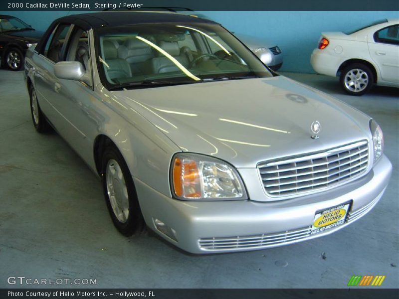Sterling / Pewter 2000 Cadillac DeVille Sedan