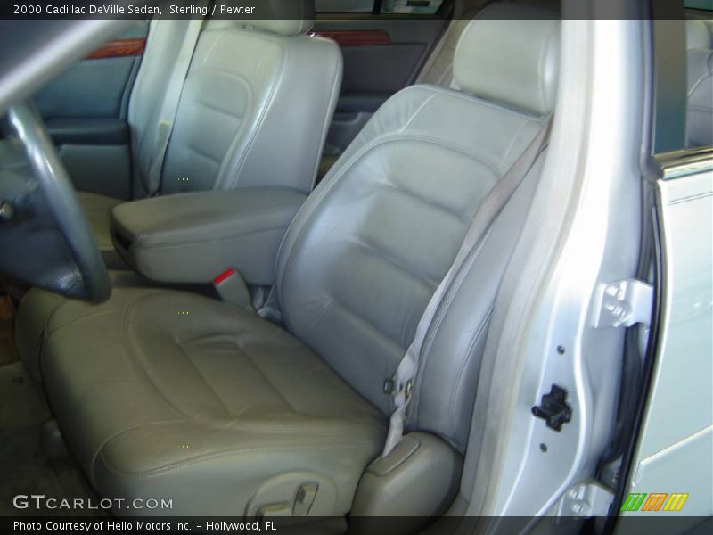 Sterling / Pewter 2000 Cadillac DeVille Sedan