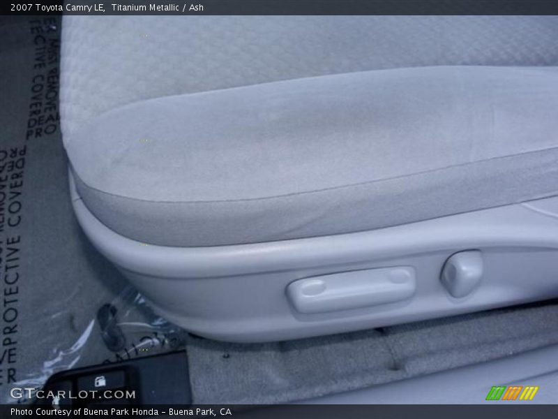 Titanium Metallic / Ash 2007 Toyota Camry LE