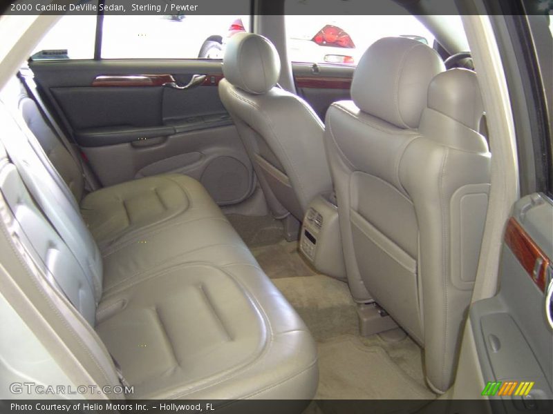 Sterling / Pewter 2000 Cadillac DeVille Sedan