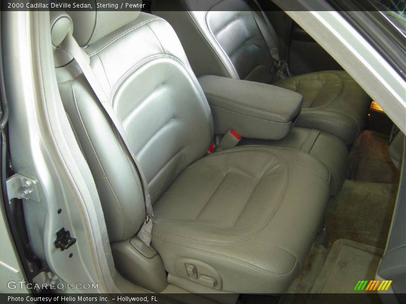 Sterling / Pewter 2000 Cadillac DeVille Sedan